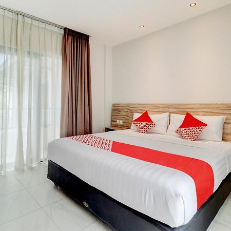 Collection O Cihampelas Near Ciwalk Formerly I Sleep Hotel บันดุง ภายนอก รูปภาพ