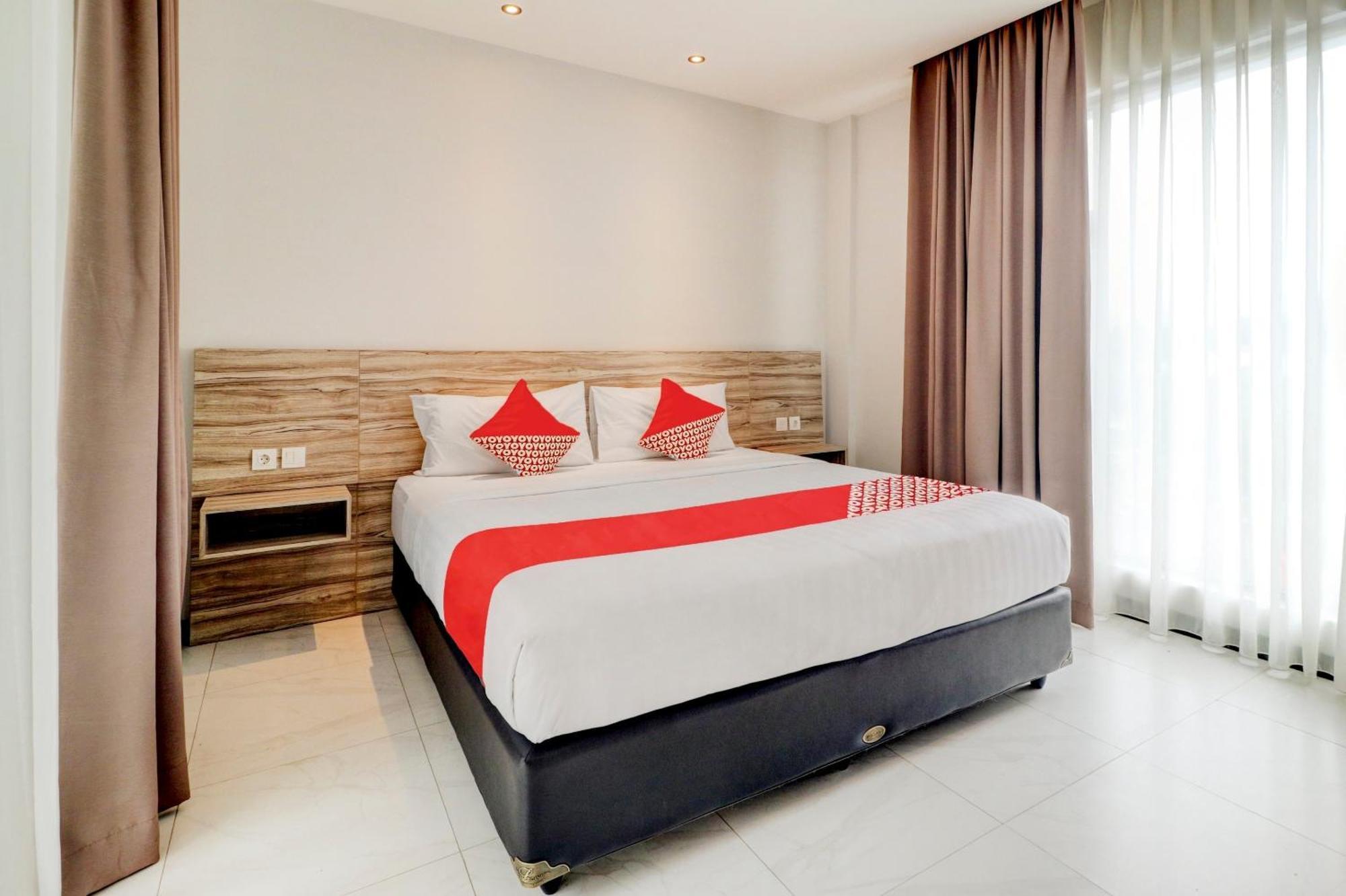 Collection O Cihampelas Near Ciwalk Formerly I Sleep Hotel บันดุง ภายนอก รูปภาพ